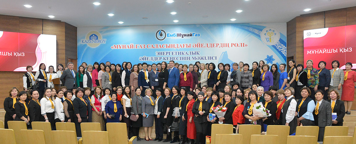 AMT4398_.jpg AMT4398_.jpg